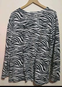 Black &amp; White Printed Top For Girl &amp; Woman 38 Bust