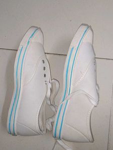 🆕 White School Shoes 👟
