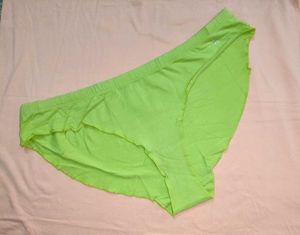 Green  Brief💚
