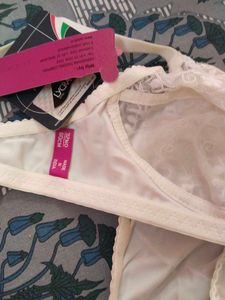 Lace Bra &amp; Panty Set