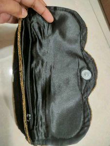 Embroidery Clutch 👜