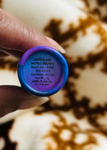 MyGlamm POSE HD Lipstick-Muted Brown (Brown)-4 gm