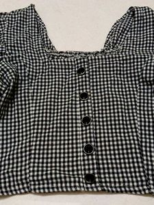 Gingham Puff Sleeve Top