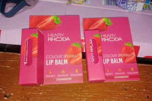Hilary Rhoda Lip Balm - Strawberry