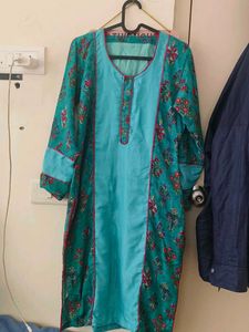Elegant Floral Print Kurta