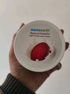 Mamaearth Beetroot Moisturizing Cream