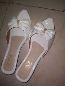 Elegant White Bow Sandals❤️🎀