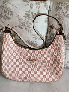 Chic Patterned Handbag