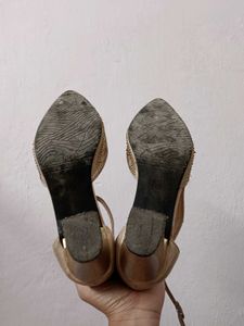 Cover Heels at Affordable Price