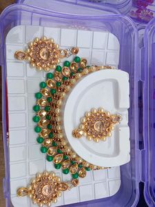 Party Wear Women Jewellery Set