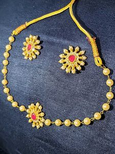 Pearl Necklace &amp; Earring  Set chopper light golden