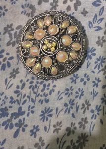 Statement saree pin