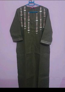 Varanga Green Embroidered Kurta