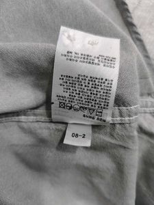 Uniqlo Light Gray Long Sleeve Shirt