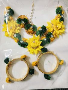 Haldi Mehandi Jewellery Set