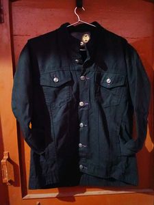 Loot📌 Denim Solid Jacket For Women