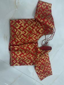 Golden Blouse green and red