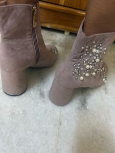 Zara Pearl Diamond Boots