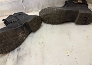 women guess boots ( highly used)