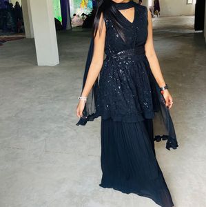 Elegant Black Sleeveless Tiered Dress