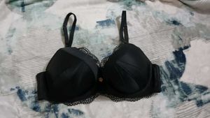 Elegant Black Lace padded bra 34C
