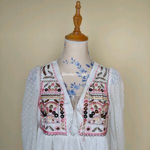 SHEIN Embroidered Top