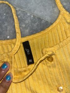 ⭐️Yellow Ribbed Button-Down Tank Top⭐️