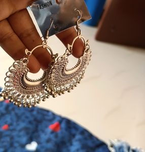 Earnings Set