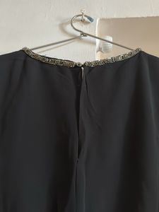 Elegant Black Sheath Onepiece 👗