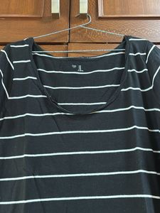 Gap - Women Striped Black T-shirt
