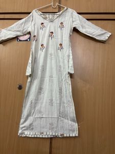 Beautiful Cotton White Kurti With 2 Pockets