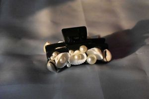 Trendy Seashell Clutcher With Touch Of Butterfly