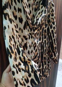 Tiger print Shirt With 3/4 Sleeve