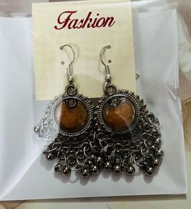 Fashion Dangle Earrings Only 1 Pair
