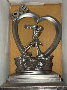 Lovely New Like Metal Gift For Couple