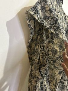 Floral Print Ruffle Sleeve Top