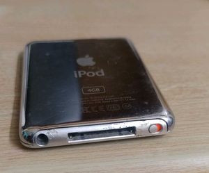 Original Apple ipod Nano Silver Music Player