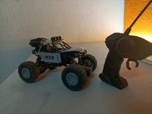 2×2 RC MONSTER TRUCK 🚒