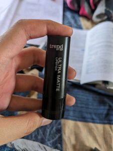 TREND IT UP LIPSTICK