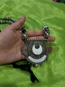 Silver Tone Necklace