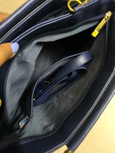 Slingbag (New With Tag)
