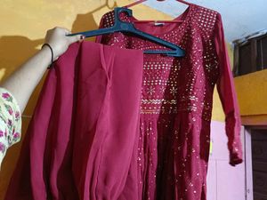 Huge Sell BRAND NEW NAIRACUT 2 PC DRESS SET