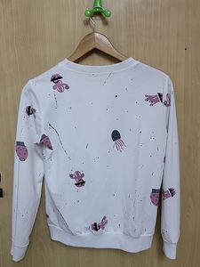 White Cute Sweat Shirt