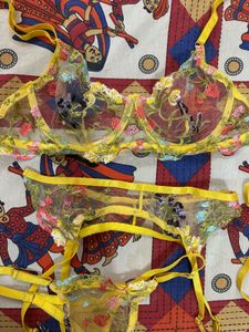 Floral Embroidery Underwire Garter Lingerie Set 🔥