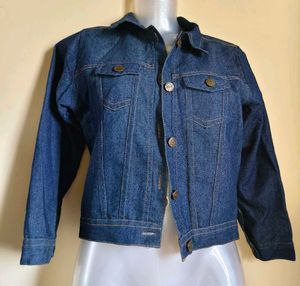 BOGO🎁Buy One Get 1 Free🎁Size Small Denim Jacket