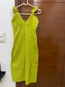 Lime Green Checkered Slit sleeveless Midi Dress