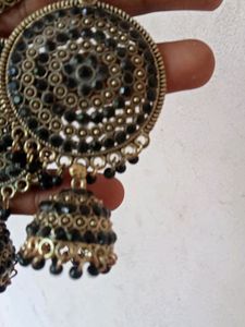 Earings