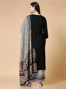 BLACK n WHITE kurtaset