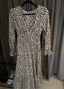 Leopard Print maxi Dress With Belt size M-L