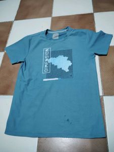 T-Shirt Bundle blue t-shirt size:m and white:XL